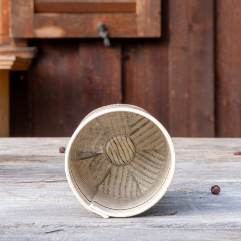 Folded Cup, Fine Line